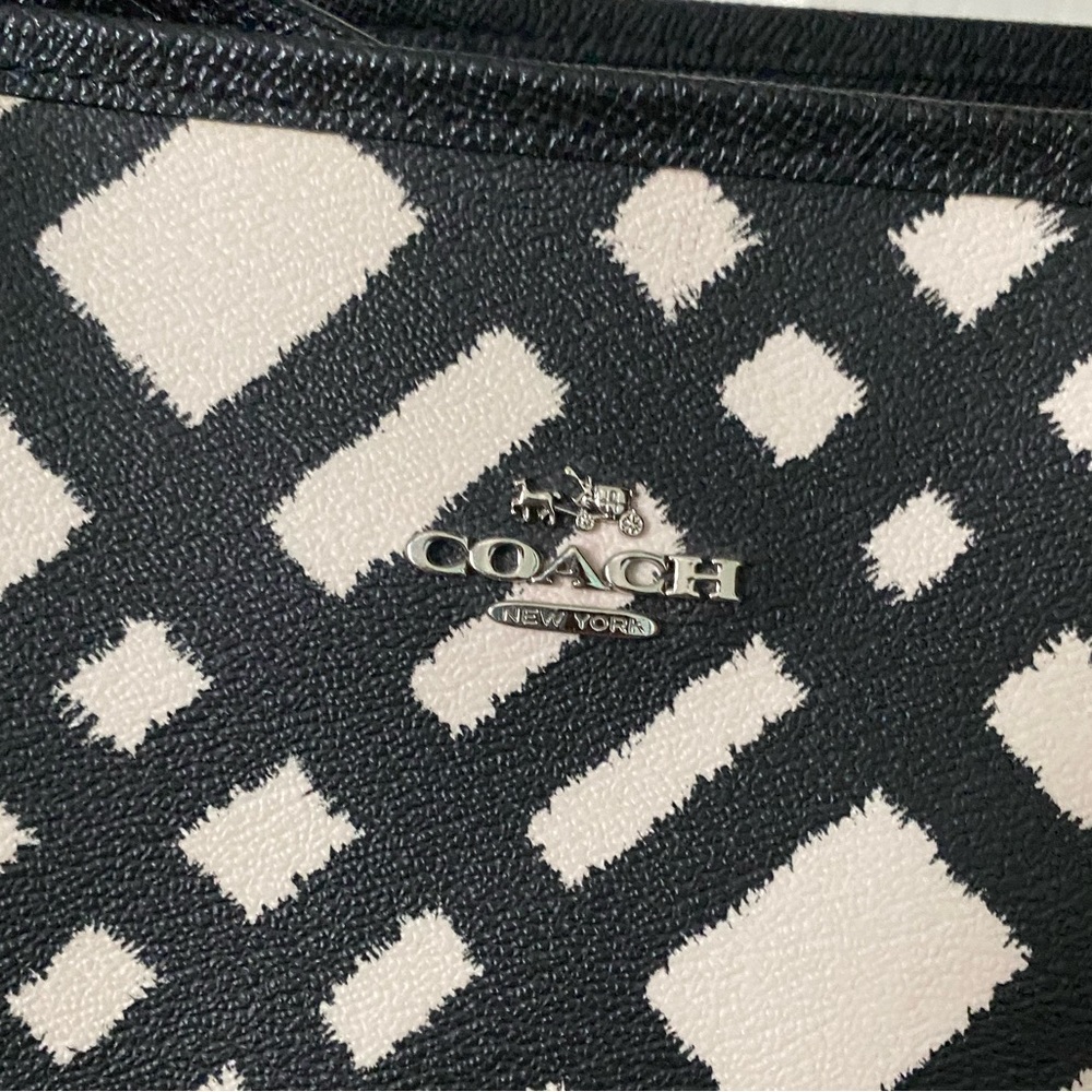 COACH REVERSIBLE TOTE - Picture 12 of 12